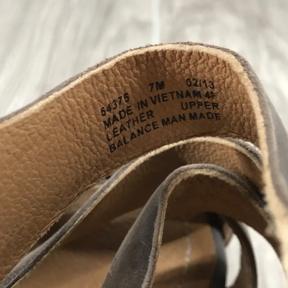 Clarks indigo taupe