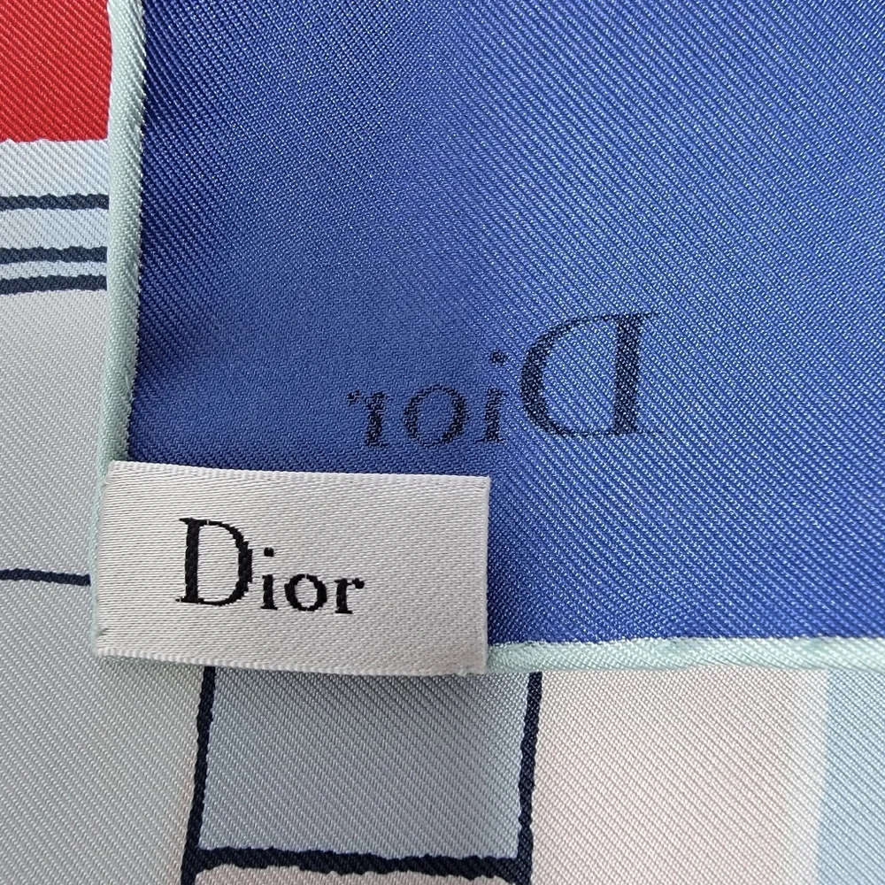 Dior item 100%