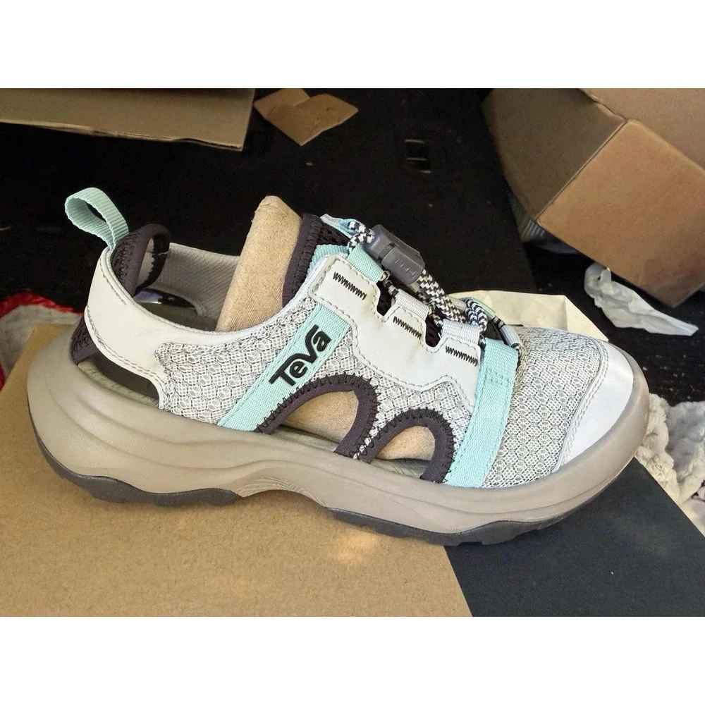 Teva women outflow