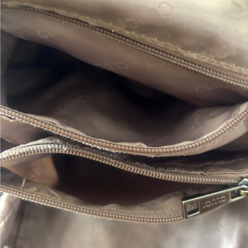 Cluci clasps definite
