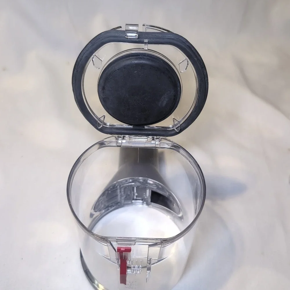 Dyson dust canister