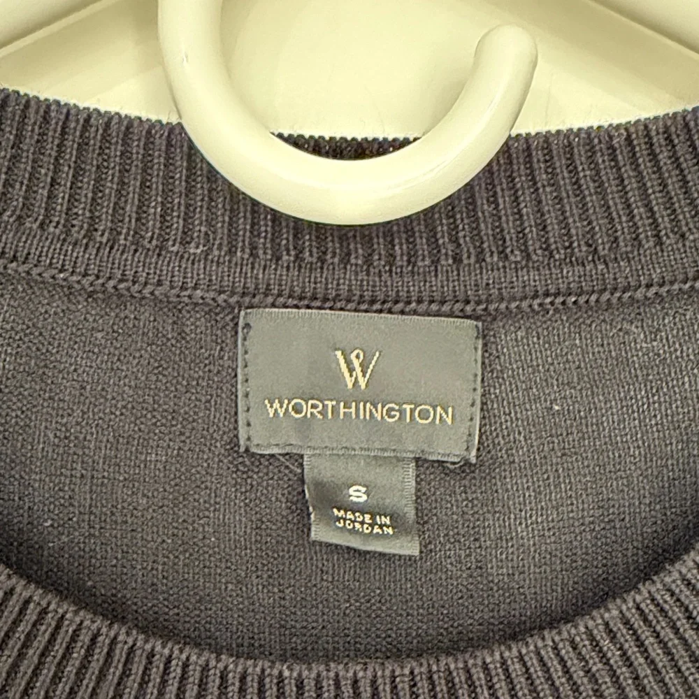 Worthington black crewneck
