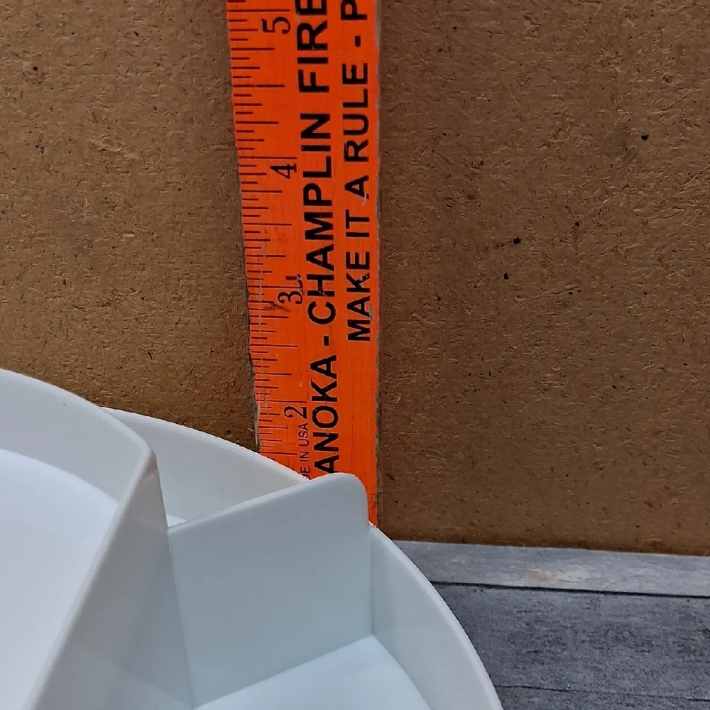 White Revolving Organizer  NWOT