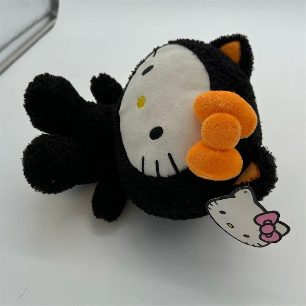 Sanrio halloween gets