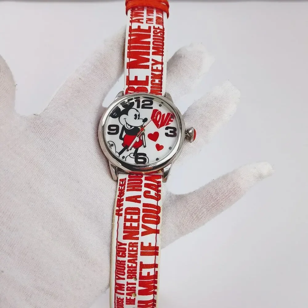 Disney Mickey Mouse Love Silver-Toned White Leather Watch