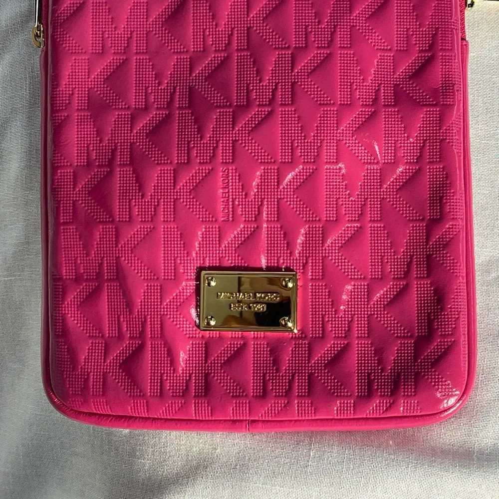 Michael Kors Hot Pink Tablet Case