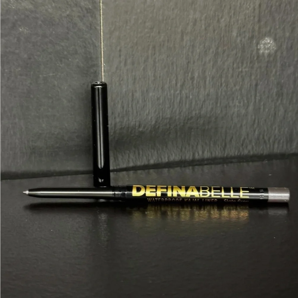 Belle by Kim Gravel DefinaBelle Waterproof Eyeliner - Black