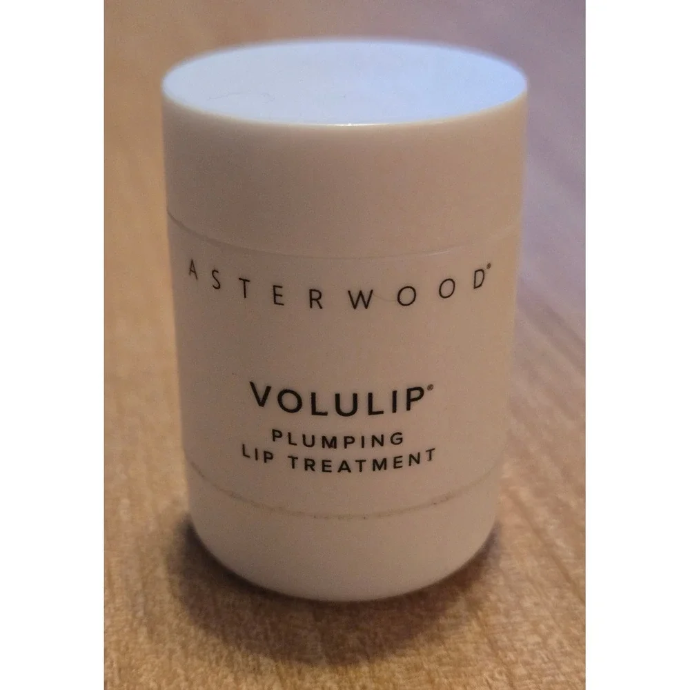 Asterwood Volulip Plumping Lip Treatment 0.5 fl oz Hydrating Restore Balm NEW