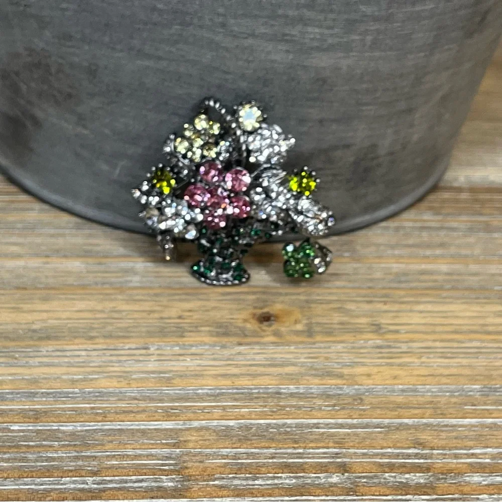 Vintage-Style Flower Basket Brooch Pin, Rhinestone Bouquet