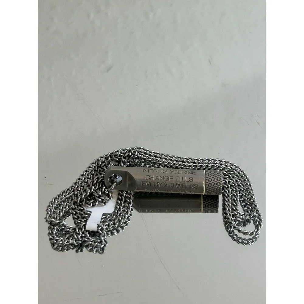 The Unbranded Brand vintage stainless