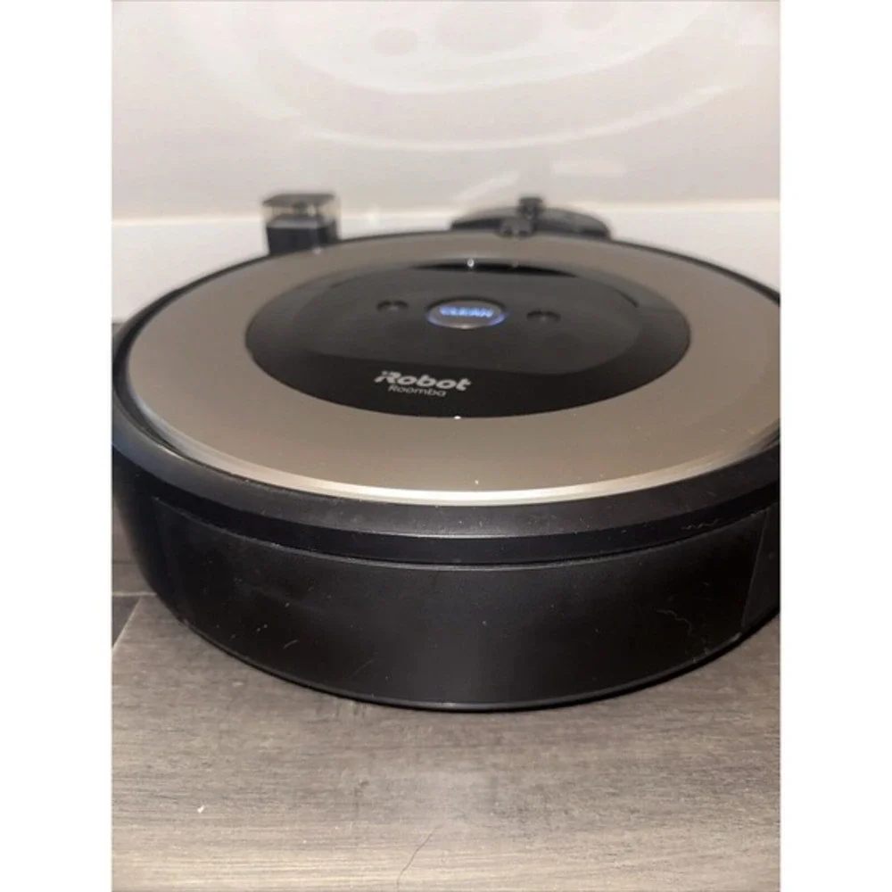 iRobot Roomba E6‎ Wi-Fi Vacuum Robotic Cleaner E6198 READ!