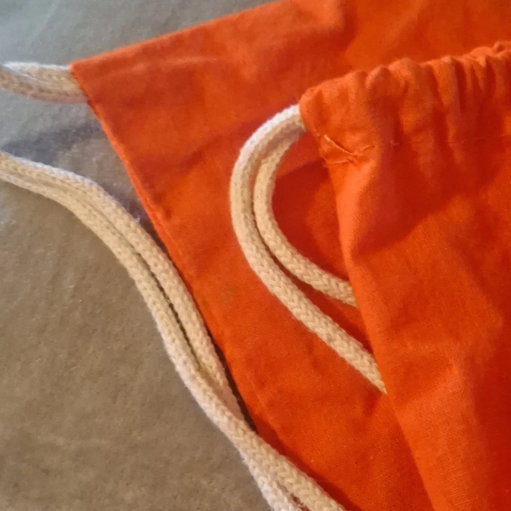 N/A bright orange