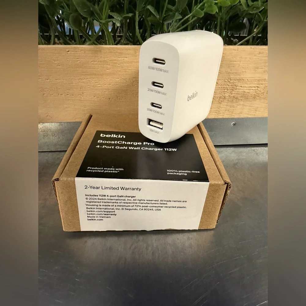 Belkin BoostCharge Pro 4-Port Charger Block - NEW