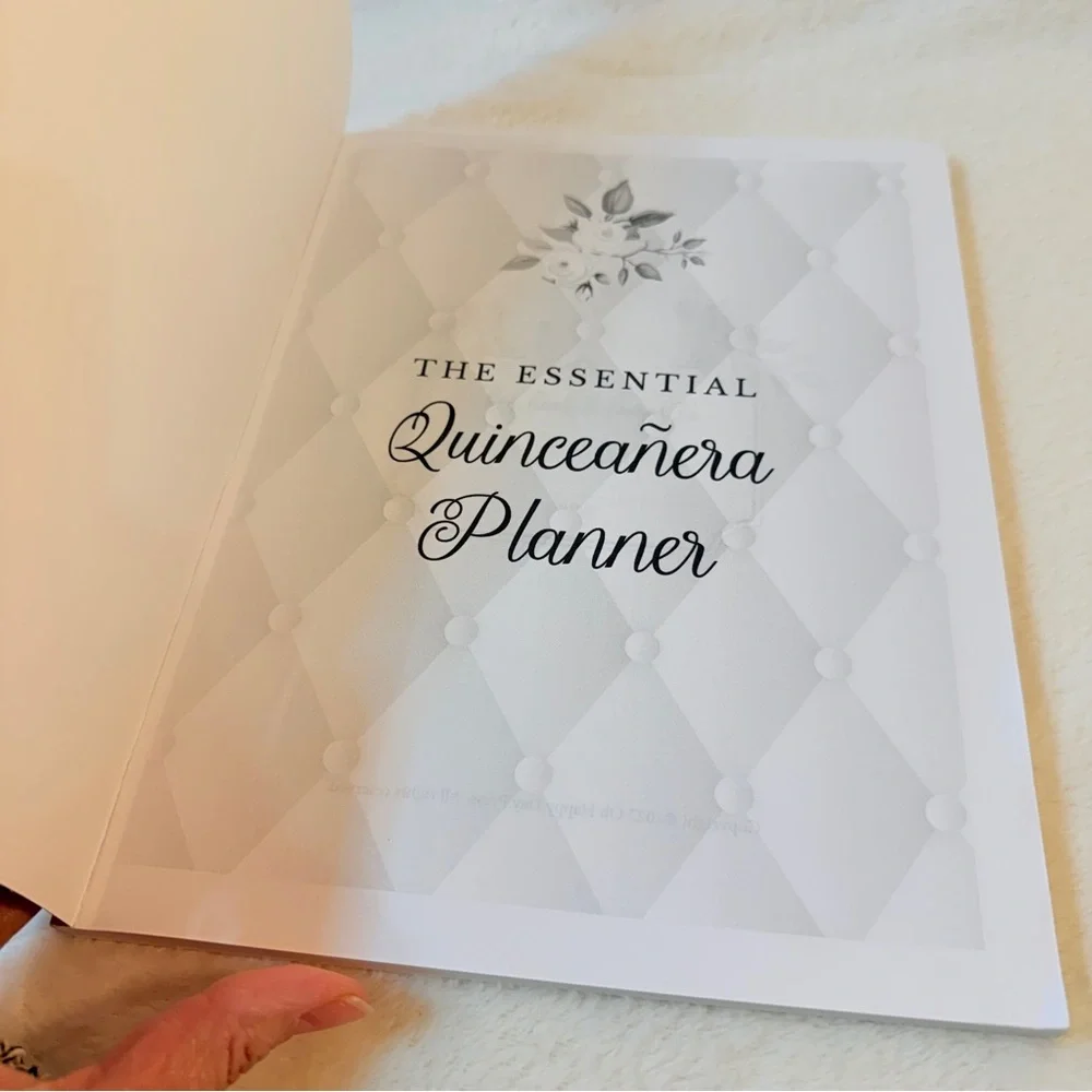 The Essential Quinceañera Planner Quince Años | 15 Year Old Birthday Crown Pink