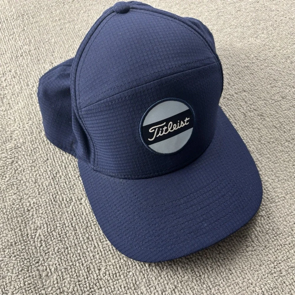 Titleist hat adult