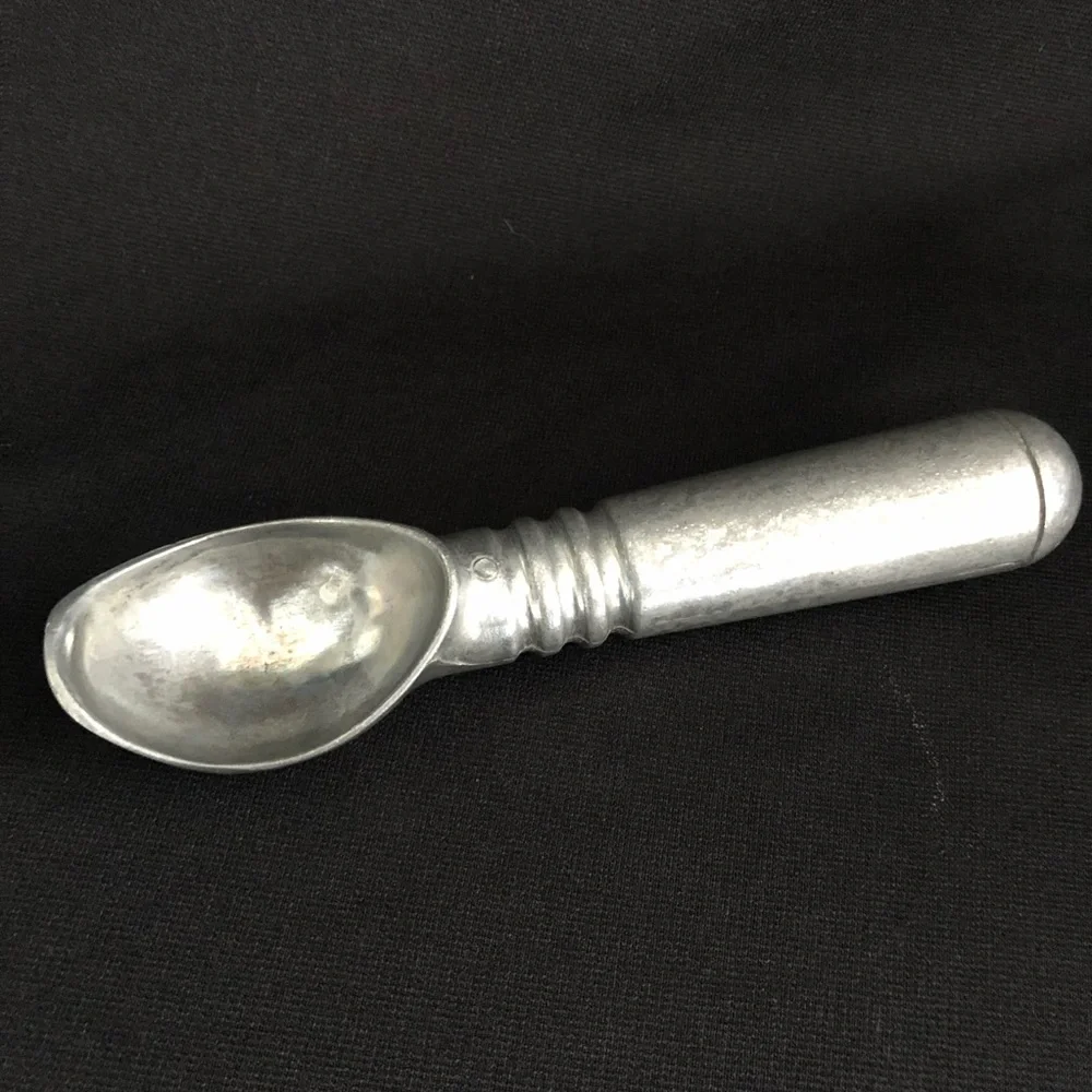 Vintage Retro Farberware Ice Cream Scoop - Cast Aluminum - Egg Shaped