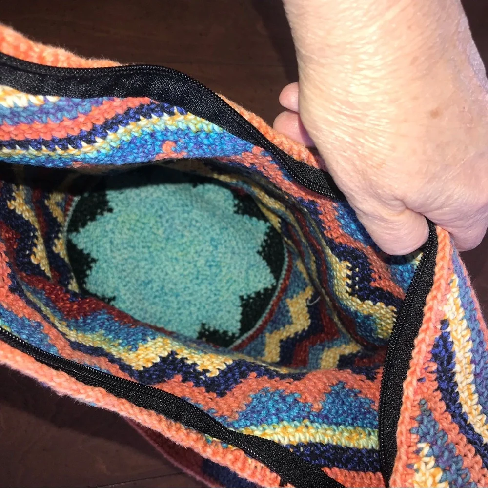 Source Unknown bag well colors