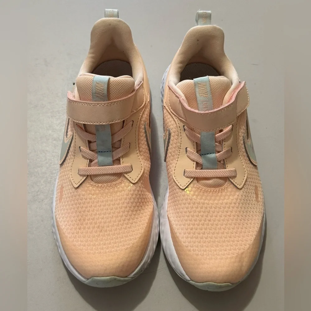 Nike kid revolution