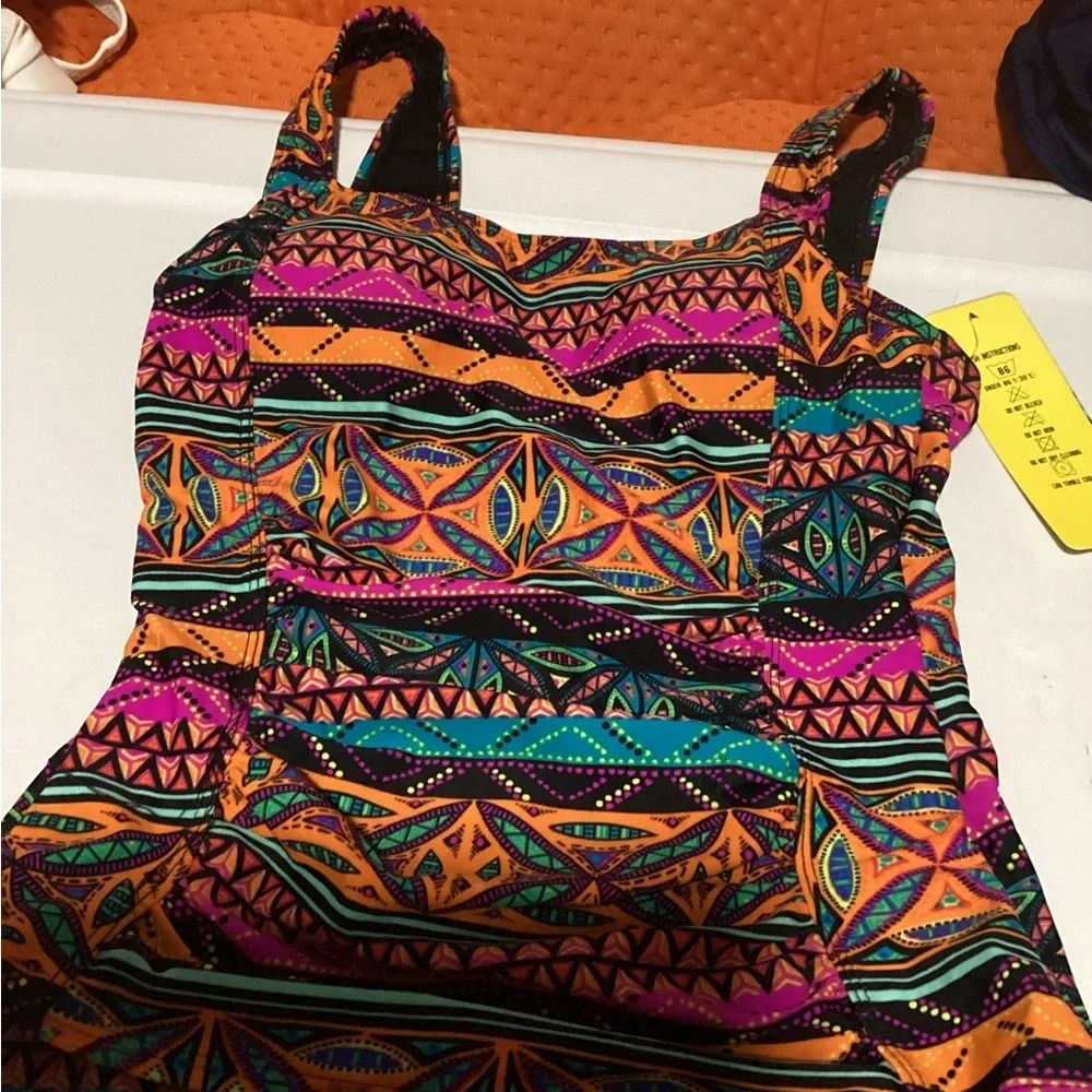 One Piece Abstract Shoulder Monokini Swimsuit Women's NWT Size 6