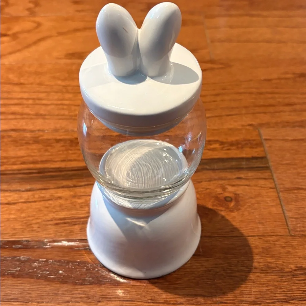 N/A adorable white