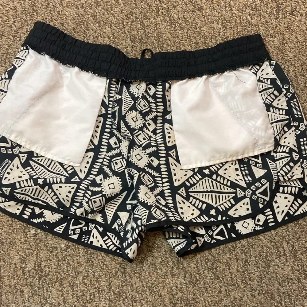 No Boundaries shorts women us