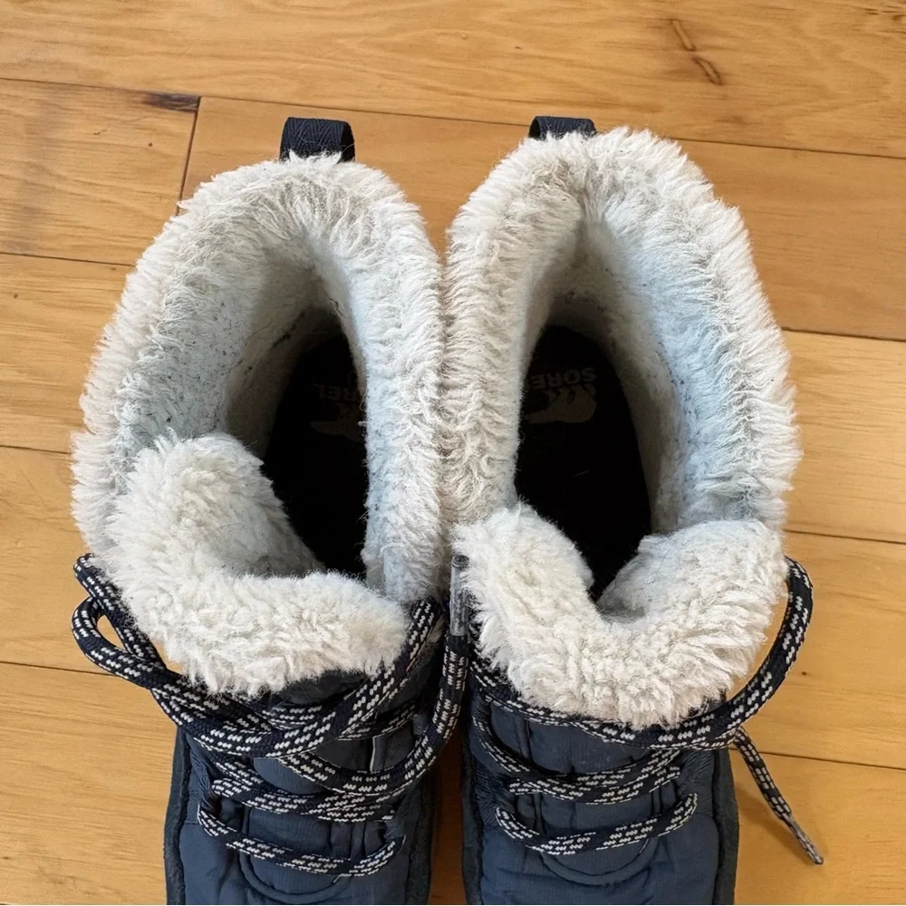 SOREL Whitney Flurry II Snow Boots Womens Sz 7 Navy Waterproof Ankle Bootie