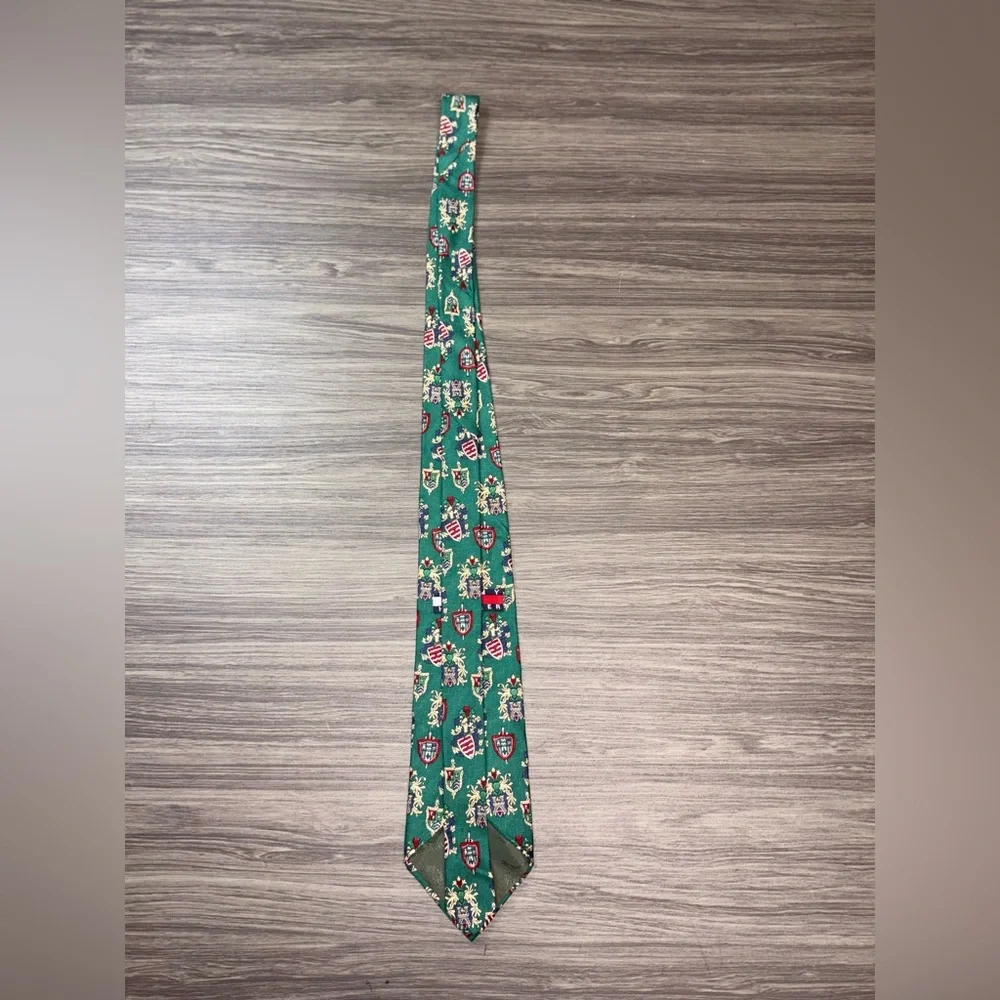 Tommy Hilfiger All Over Print 100% Italian Silk Tie