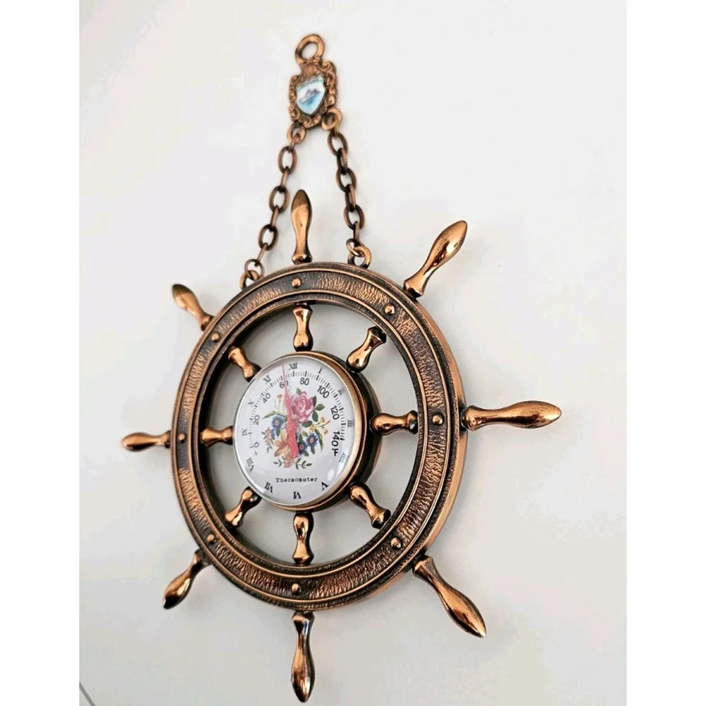 Unknown decorative from total