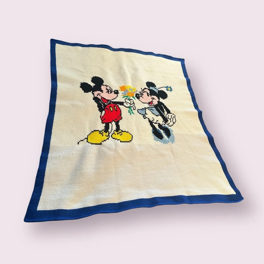 Vintage Handmade Mickey & Minnie Mouse Crochet Knit Blanket Throw Decor 40 x 47