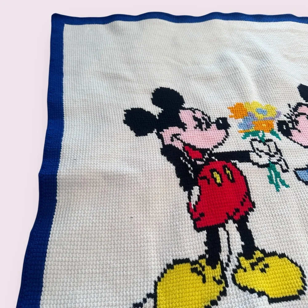 Vintage Handmade Mickey & Minnie Mouse Crochet Knit Blanket Throw Decor 40 x 47