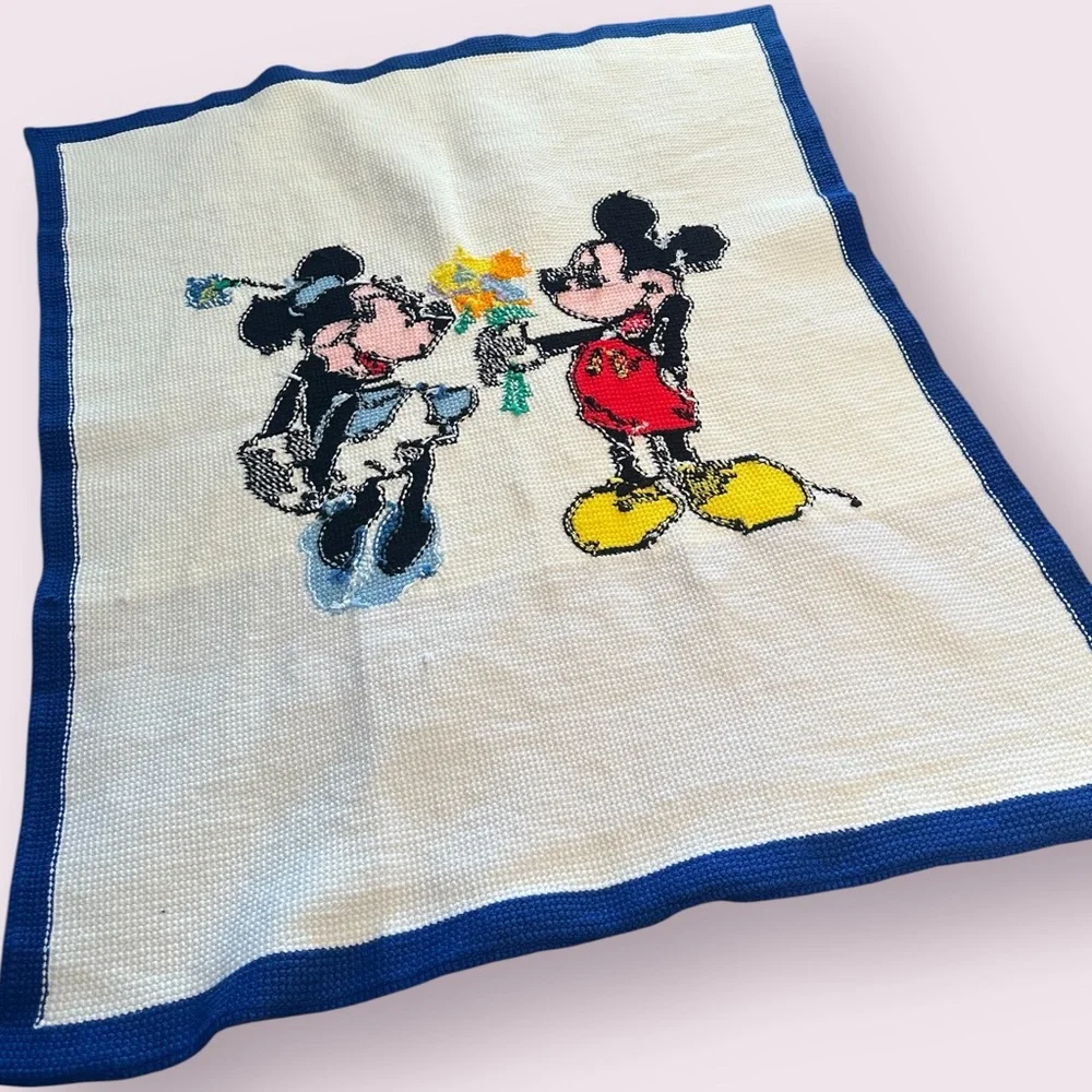 Vintage Handmade Mickey & Minnie Mouse Crochet Knit Blanket Throw Decor 40 x 47
