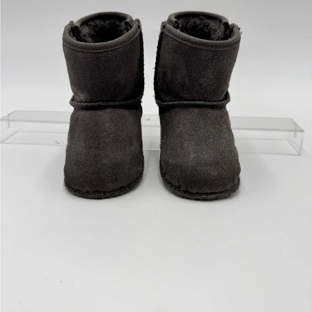 UGG Cozy Suede Gray Baby Booties Size 02/03
