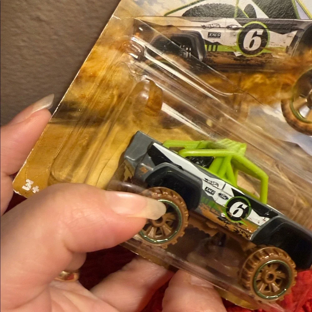 🛻🛻 Hot Wheels Off Road Trucks Complete Set 🛻🛻