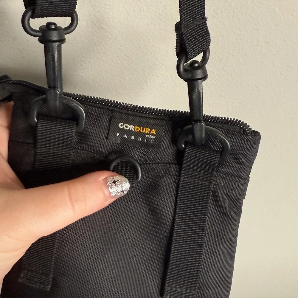 Supreme Black Nylon Crossbody Pouch Bag Small‎ Shoulder Travel Messenger