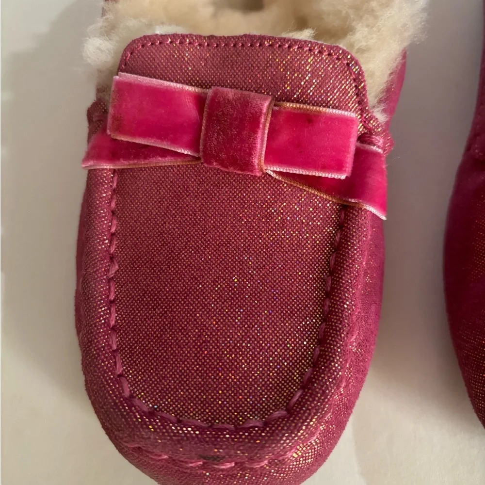 UGG chic pink