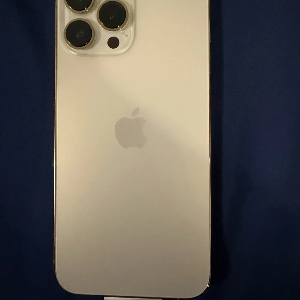 Apple design silver sleek