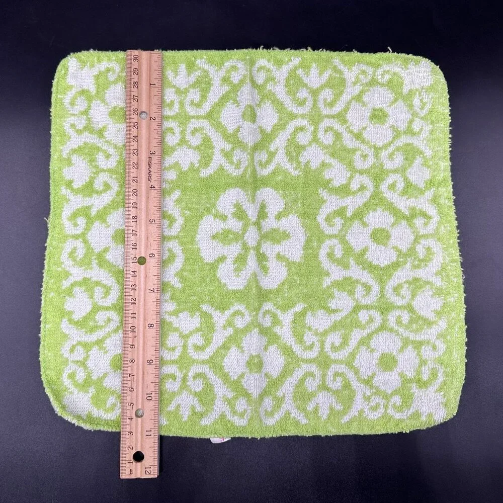 Vintage Washcloths Green Flower Daisy Butterfly Floral Bathroom St Marys USA 70s