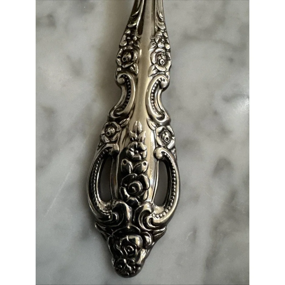 Oneida SSS Stainless Silverware - RENOIR‎ PEMBROOKE - Solid Serving Fork