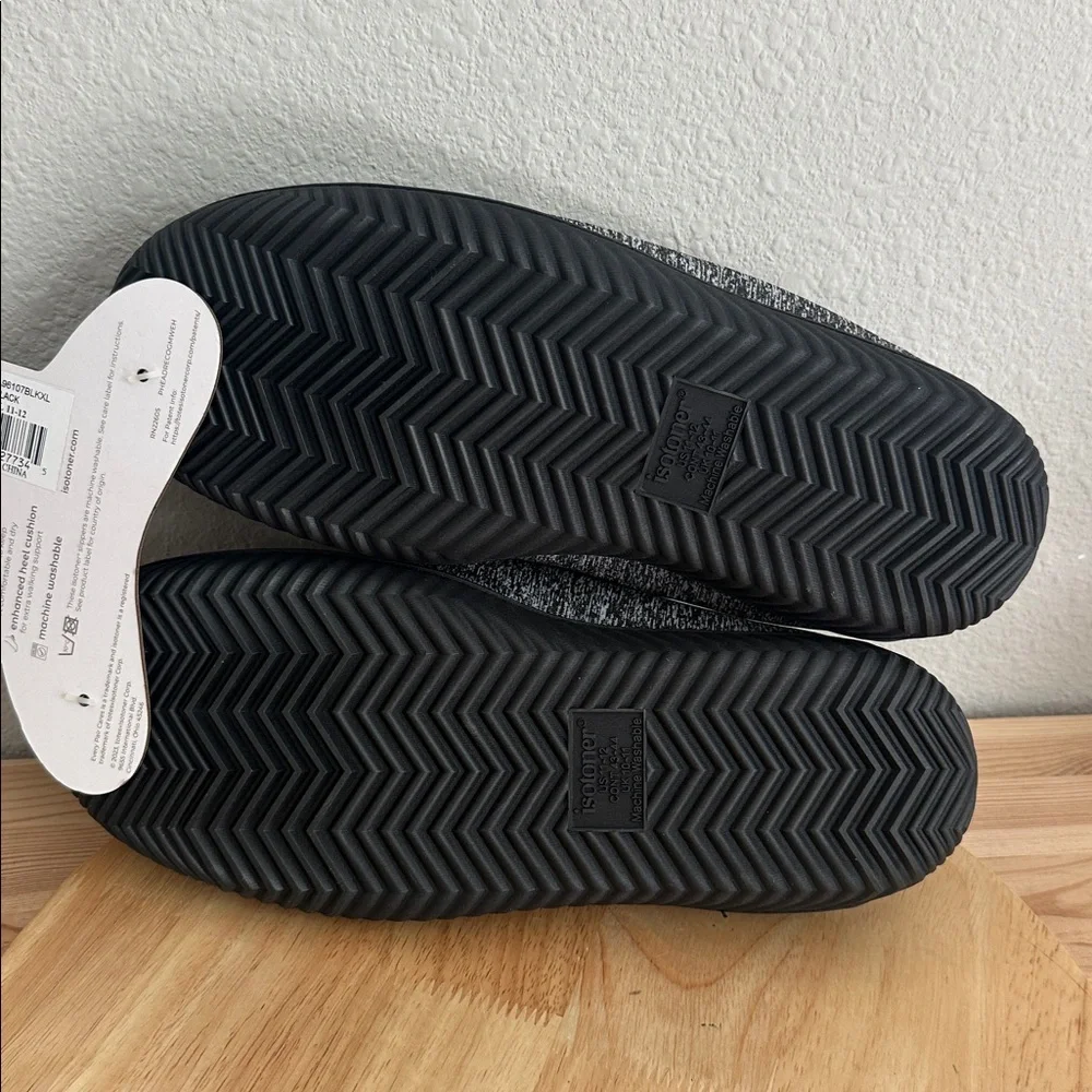 Isotoner Mens Slip-On Slippers new XL 11/12