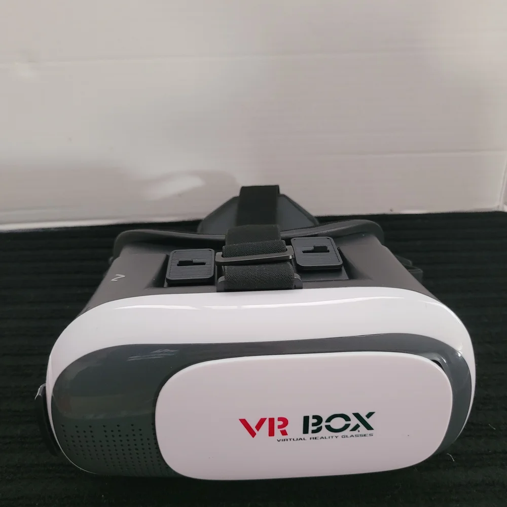 Virtual Reality Headset - Black and White