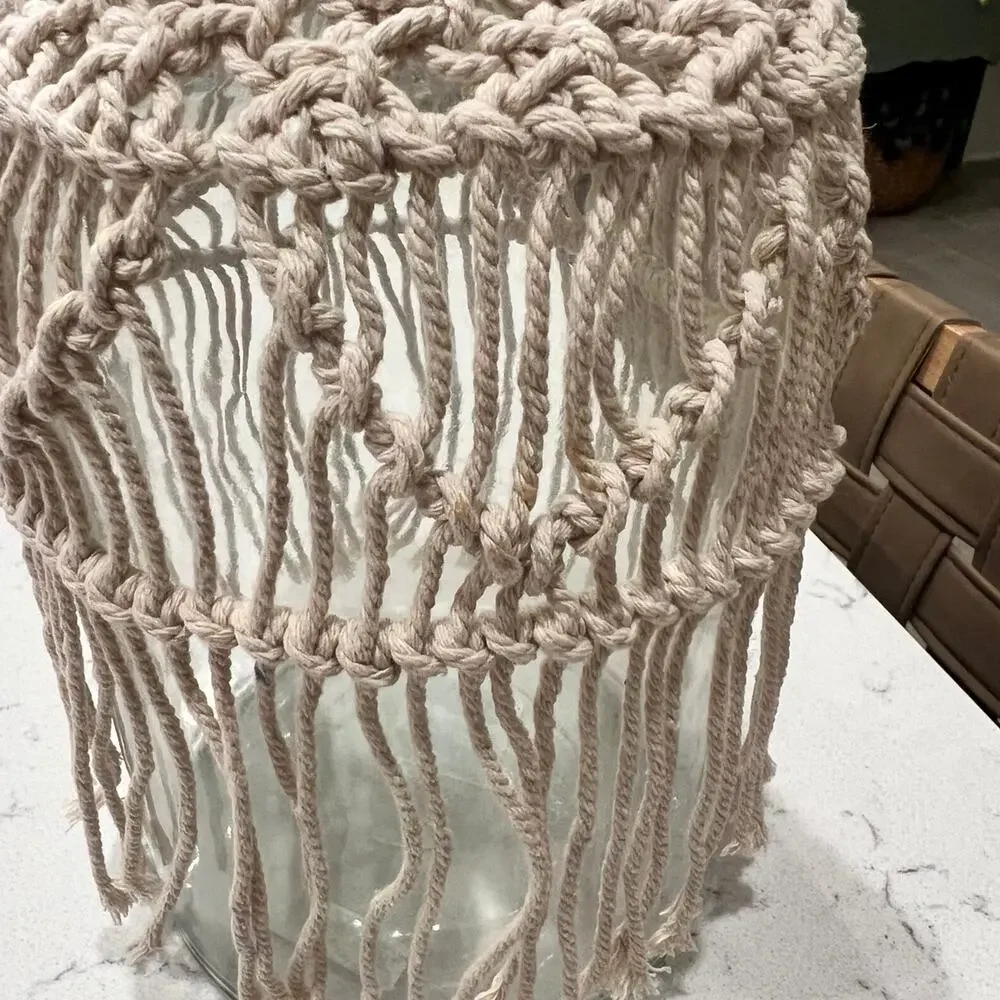N/A beautiful vase