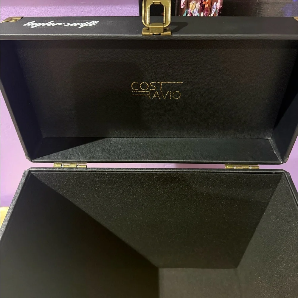 costravio elegant black