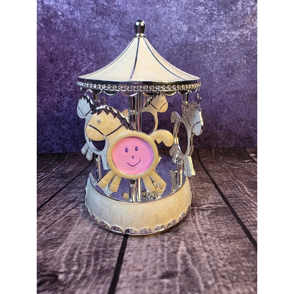 TR carousel horse