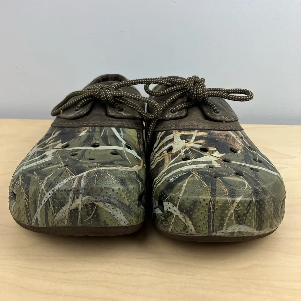 CROCS men’s size