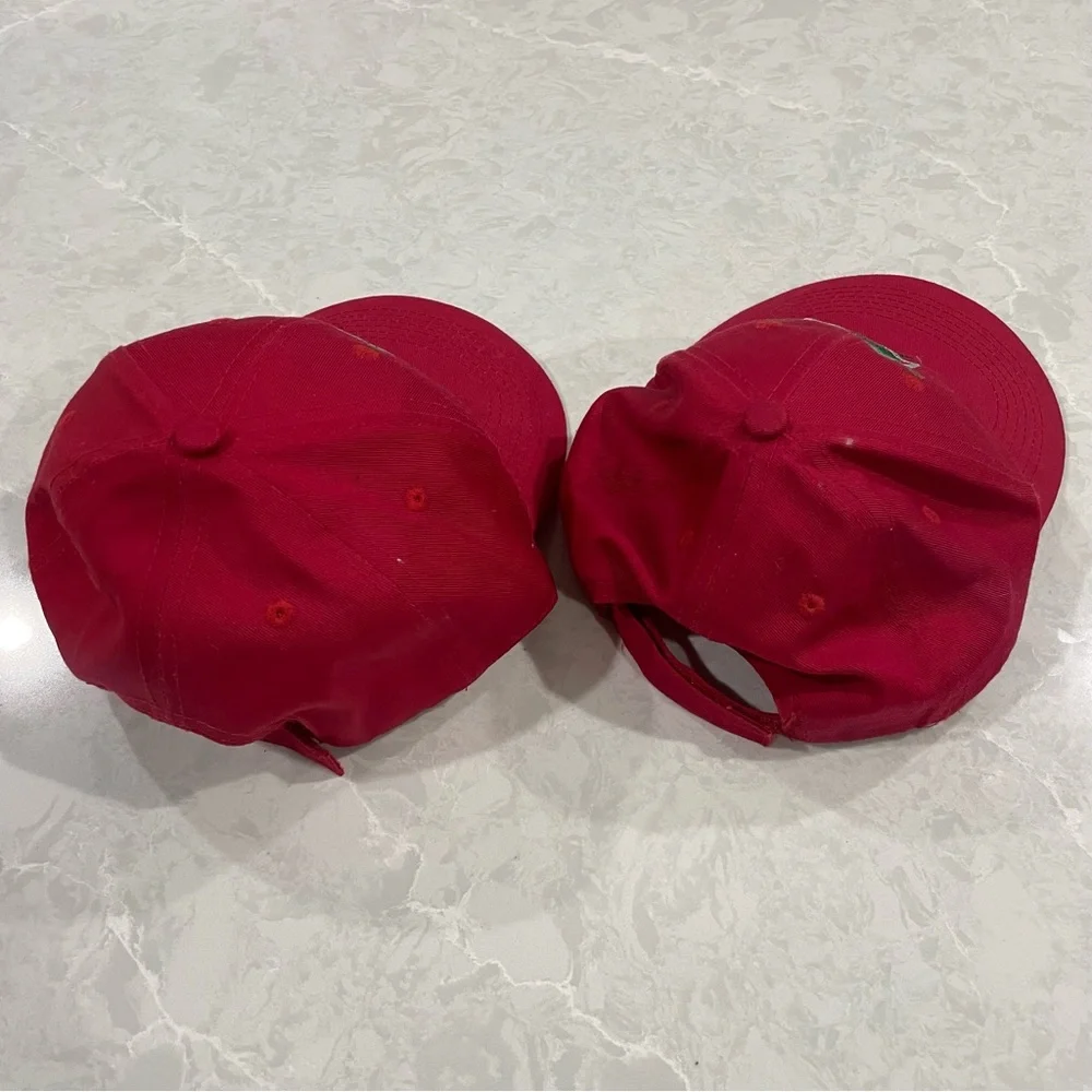 N/A red baseball