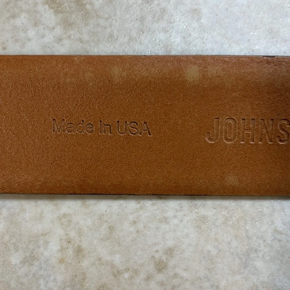 Johnston & Murphy used good