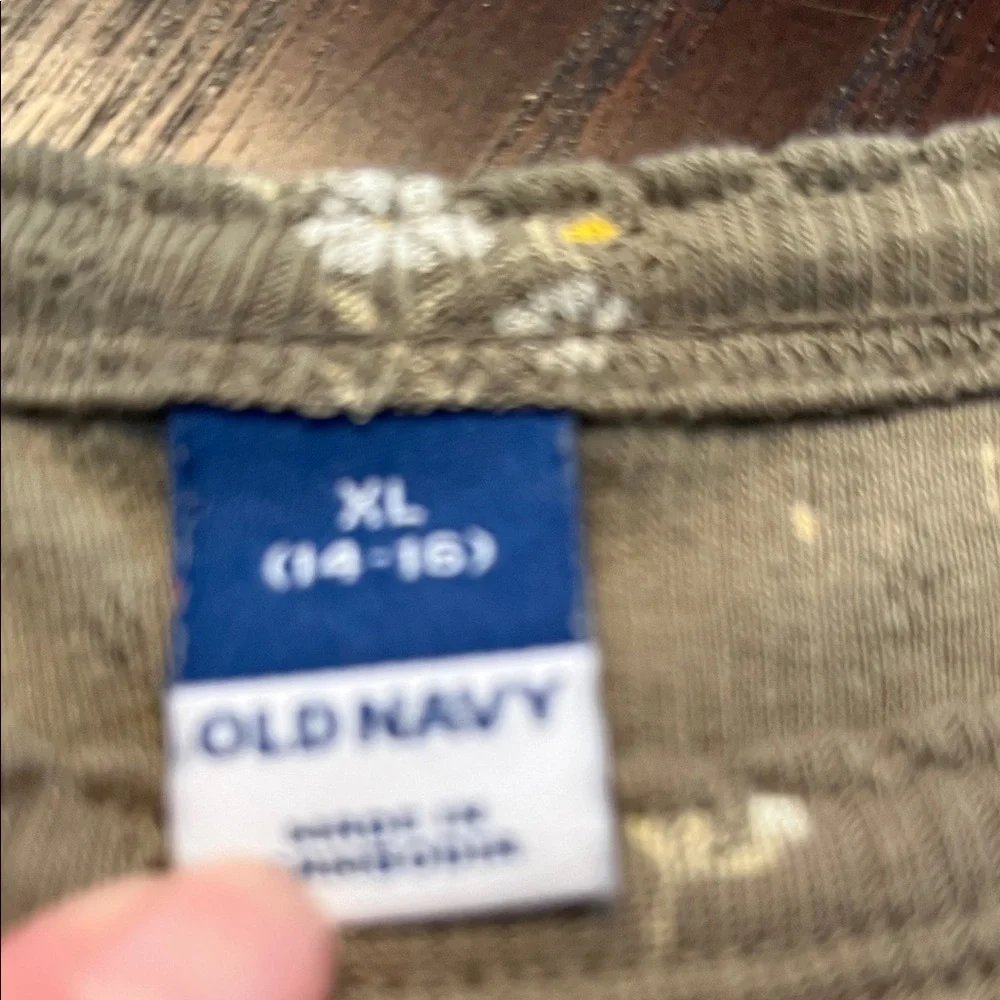 Old Navy short sleeve