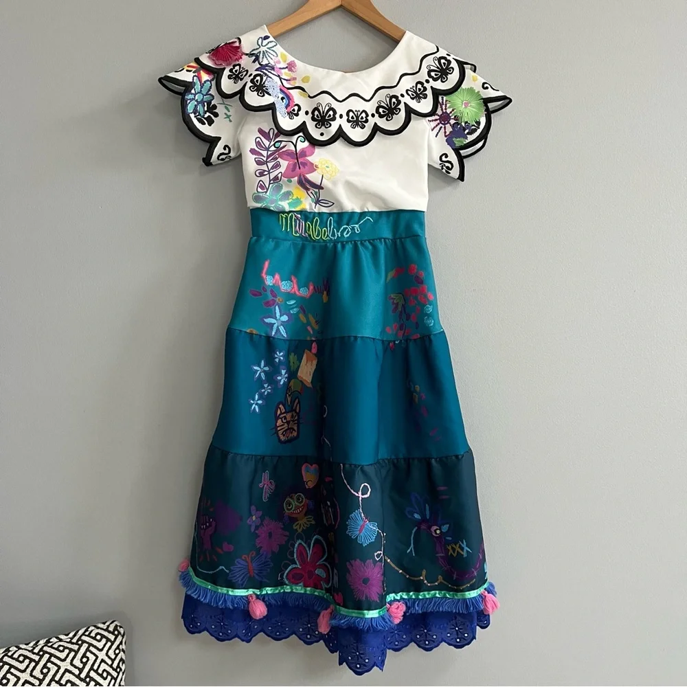 Disney Store Encanto Mirabel Deluxe Costume Dress Size 7/8 Youth Play Halloween