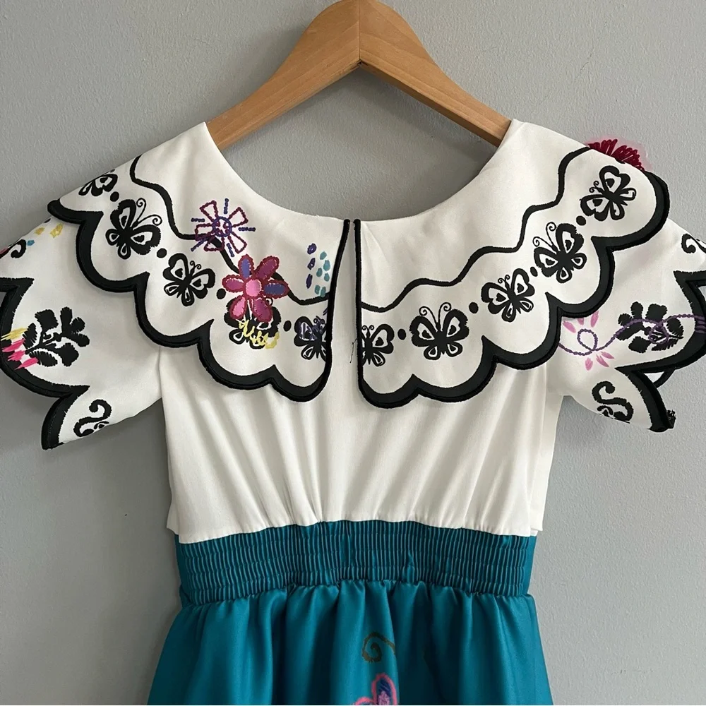 Disney Store Encanto Mirabel Deluxe Costume Dress Size 7/8 Youth Play Halloween