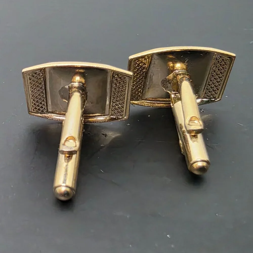 N/A vintage metallic touch